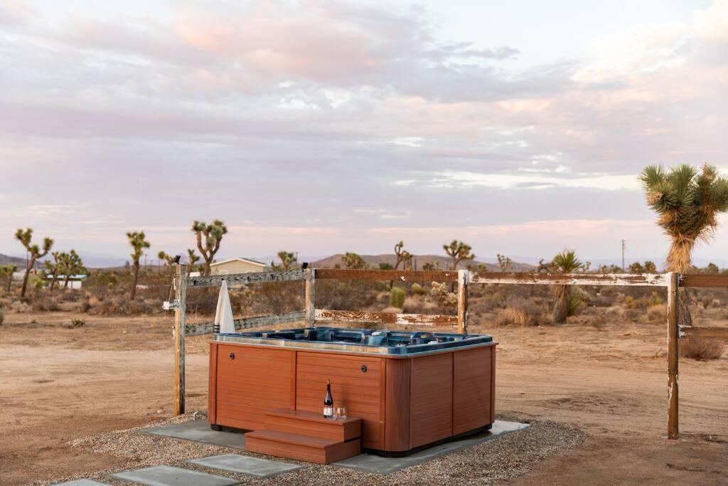 Cryptic Cabin-tranquil Bohemian Getaway W/hot Tub *