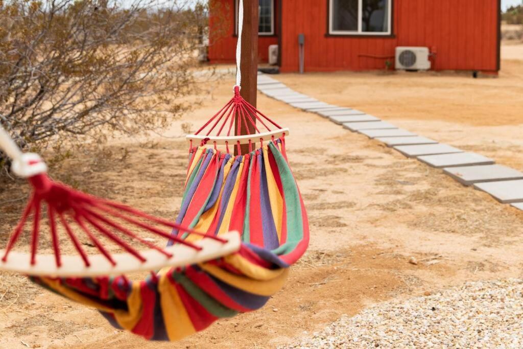Cryptic Cabin-tranquil Bohemian Getaway W/hot Tub Yucca Valley
