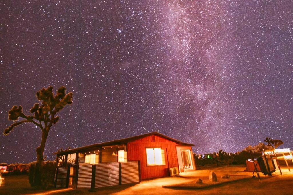 Cryptic Cabin-tranquil Bohemian Getaway W/hot Tub Holiday home Yucca Valley