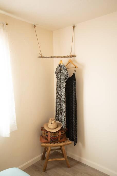 Cryptic Cabin-tranquil Bohemian Getaway W/hot Tub * Yucca Valley